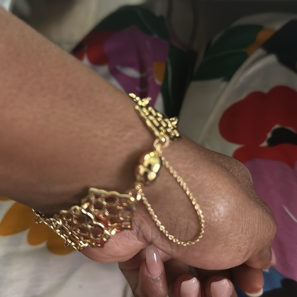 Gold Bracelet With Magnetic Ball Clasp (NWT) - Picture 6 of 6